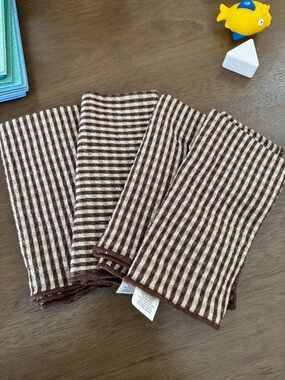 Hearth & hand brown gingham cloth napkins